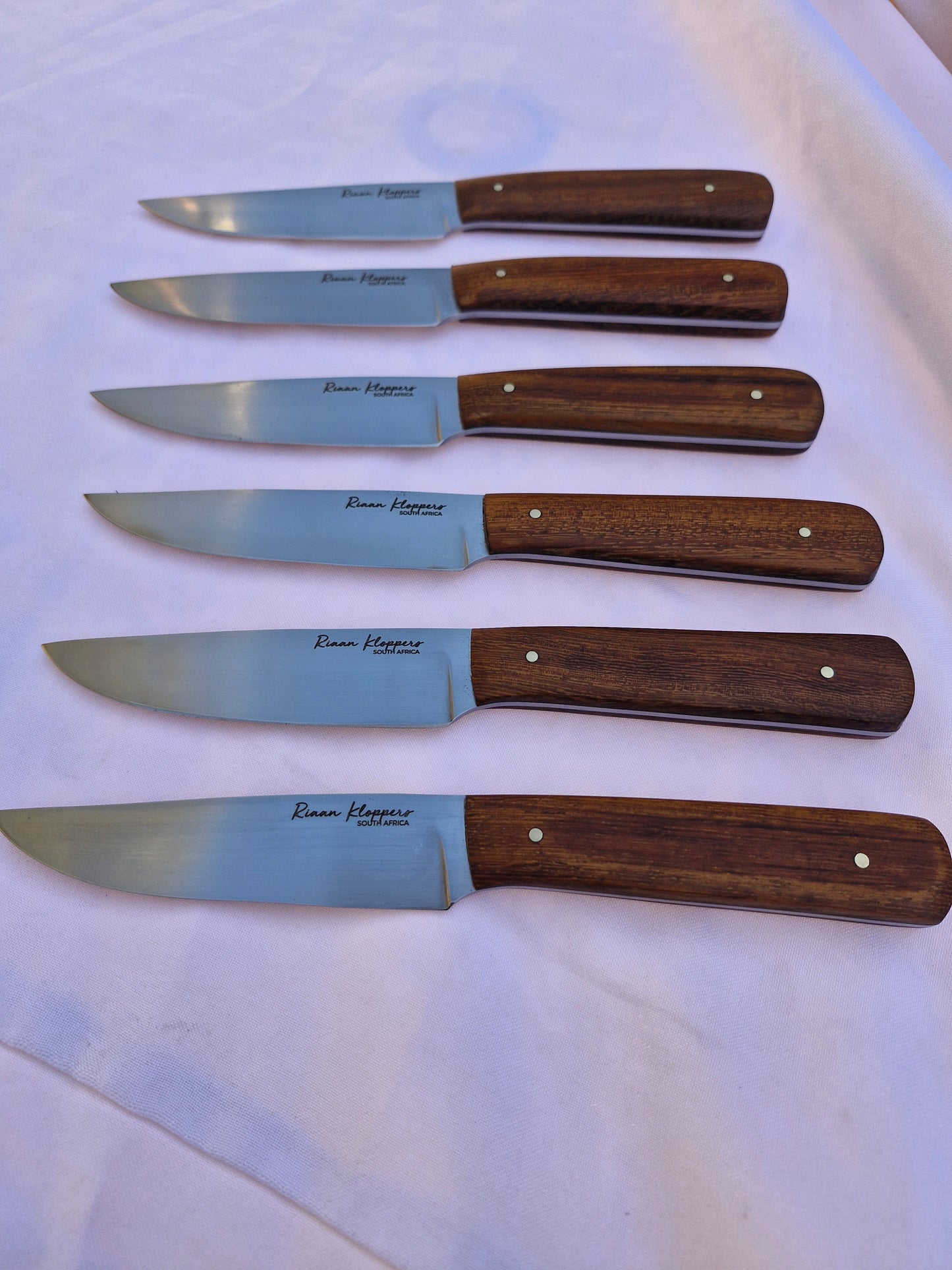 JRK 6 Piece Steak Knive set in Box