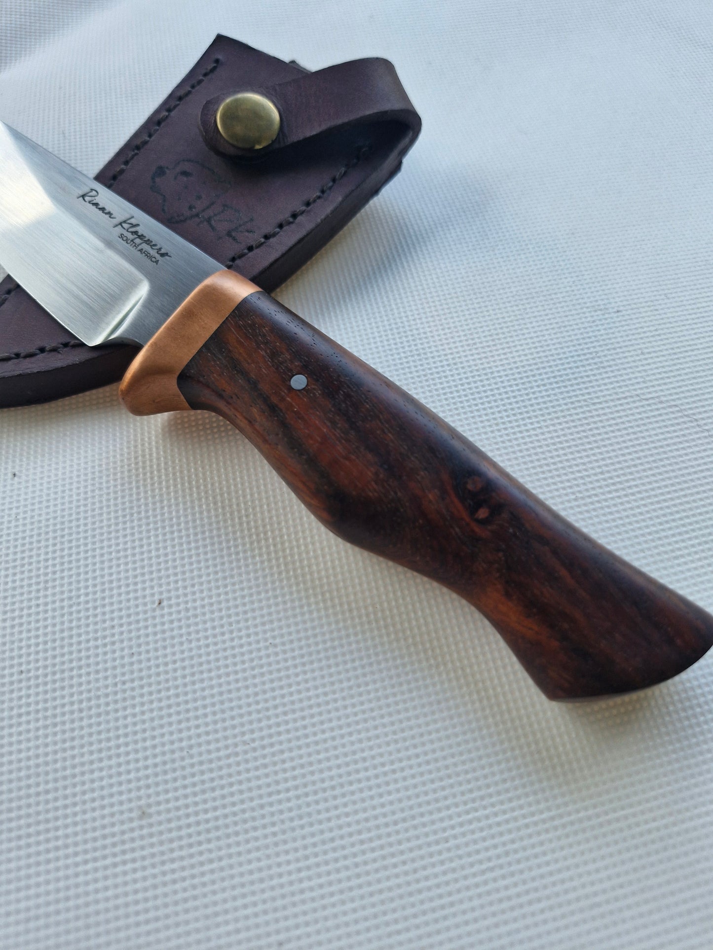 JRK Executive Hunter "Kiaat"