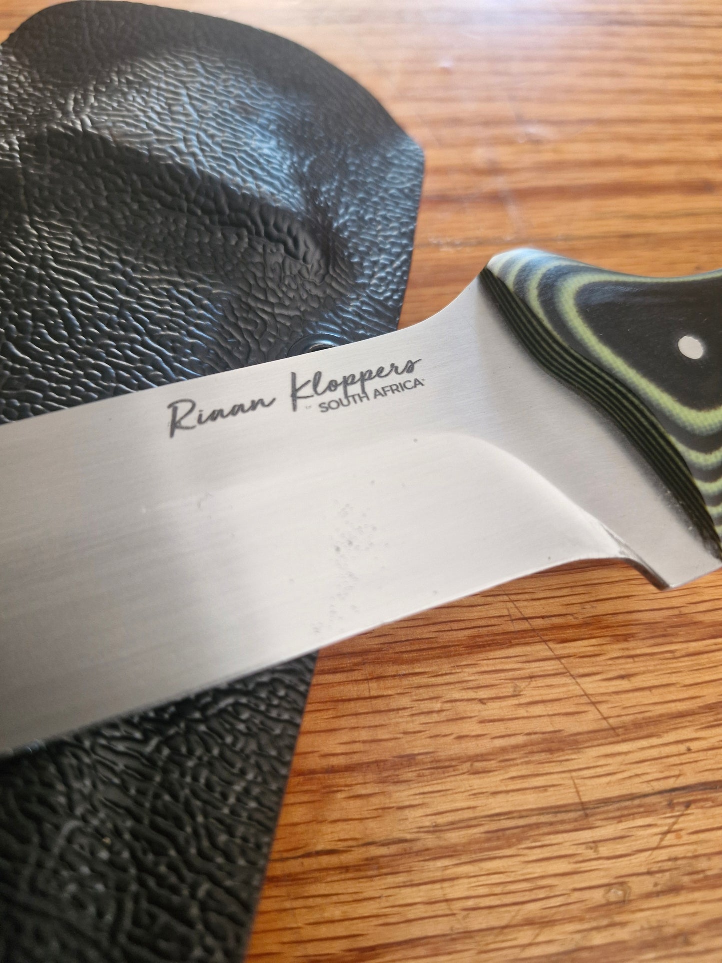 JRK New Age Fighter "Black and Green G10"