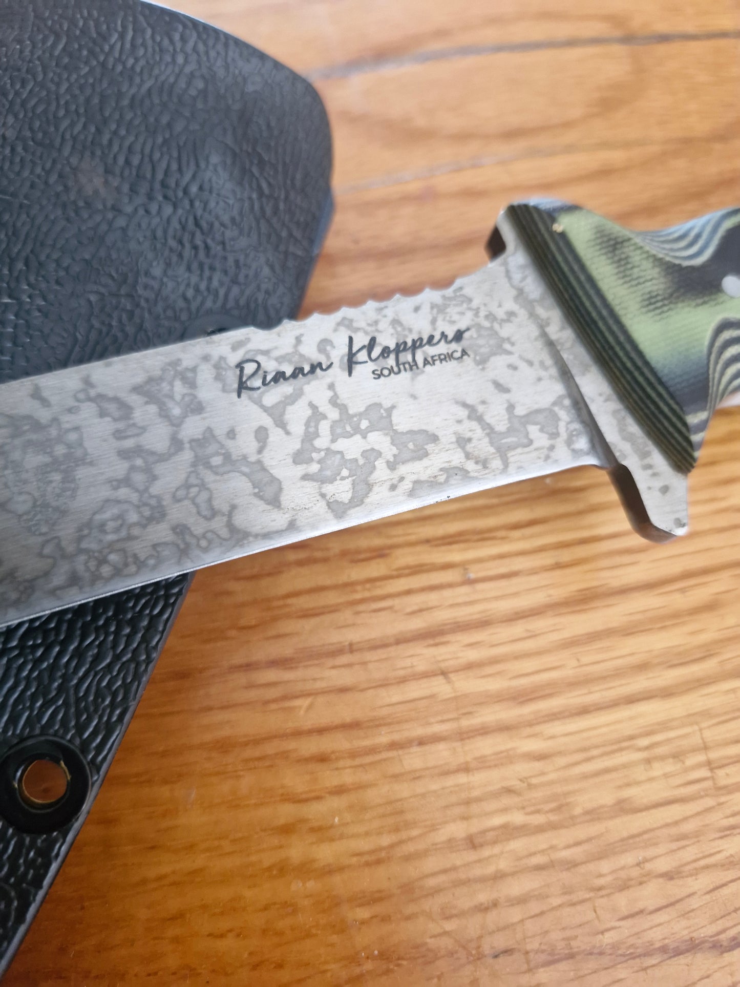 JRK Survivor bush  "Black and Green G10"